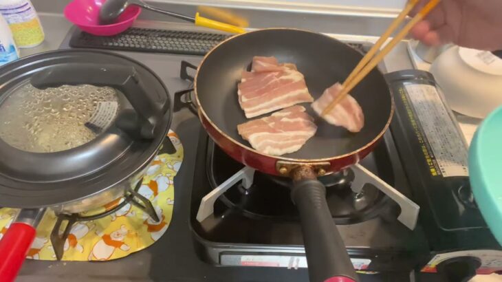 今回は豚バラ肉焼き肉ようを使って簡単に、チャーシュー丼を作りました。毎日献立を考える方へ。美味しく作れたので是非参考にしてみて下さい。